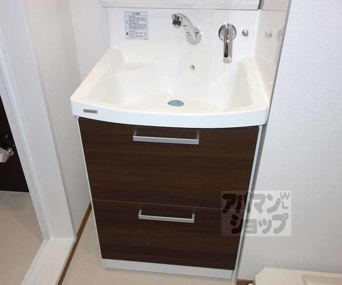 【デュラカーサ・ルシア鳥羽街道】間取