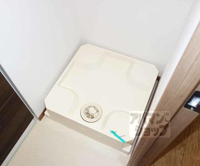 【デュラカーサ・ルシア鳥羽街道】間取