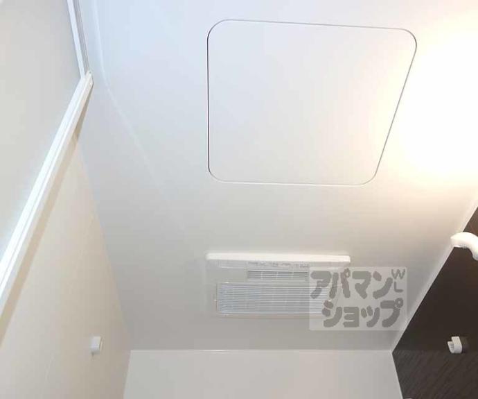 【デュラカーサ・ルシア鳥羽街道】間取