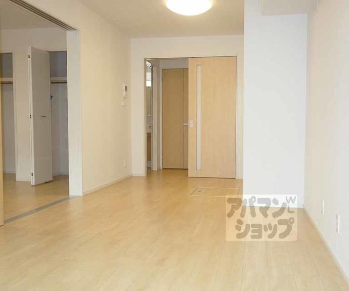 【シャルマン　東寺西】間取