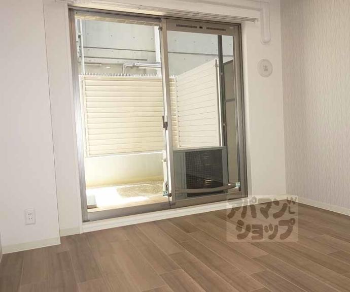 【プレサンスＴＨＥ　ＫＹＯＴＯ　華苑】間取