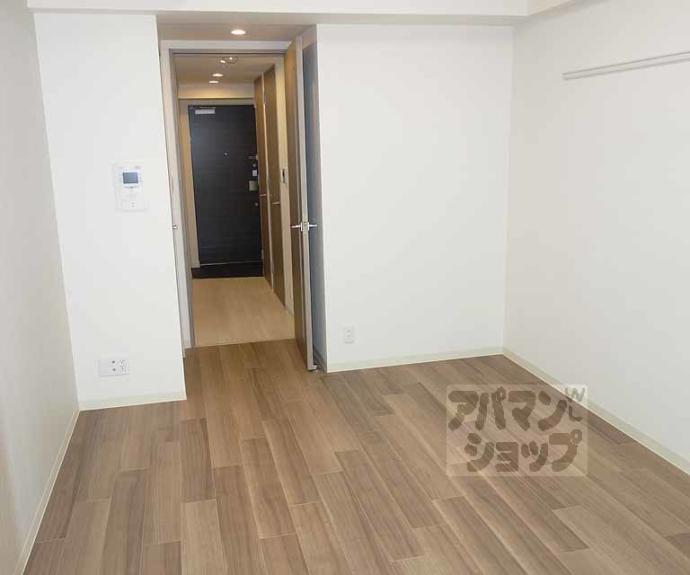 【プレサンスＴＨＥ　ＫＹＯＴＯ　華苑】間取