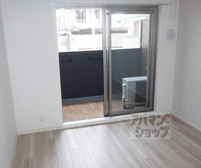 【プレサンスＴＨＥ　ＫＹＯＴＯ　華苑】間取