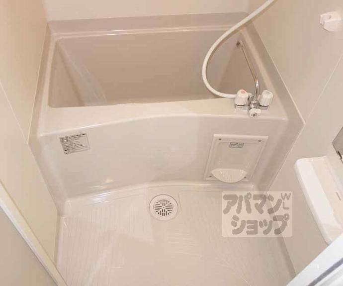 【ｎｉｃｏ西大路】間取