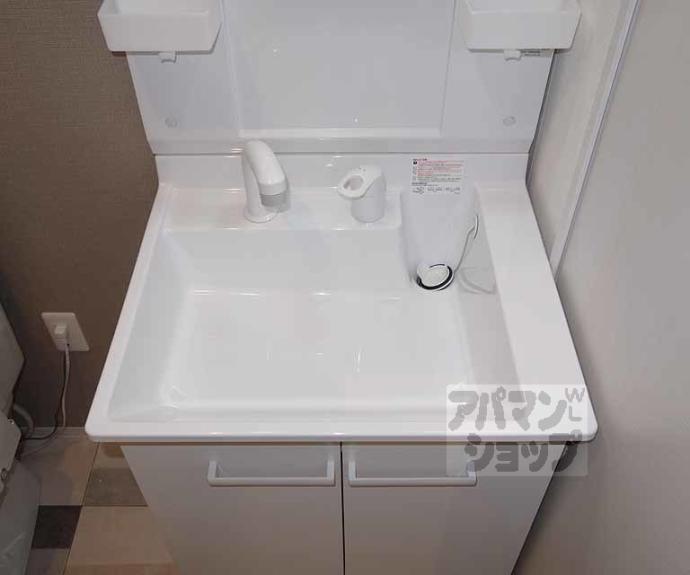 【ｎｉｃｏ西大路】間取