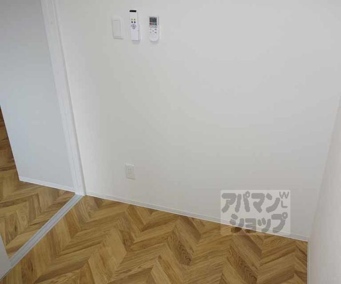 【ｎｉｃｏ西大路】間取