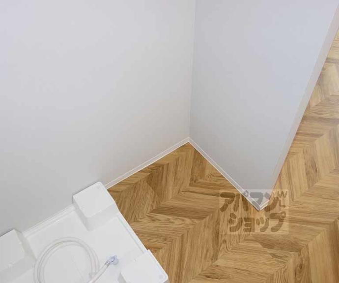 【ｎｉｃｏ西大路】間取