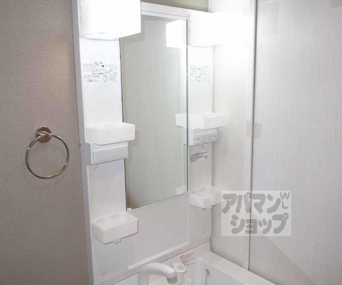 【ｎｉｃｏ西大路】間取