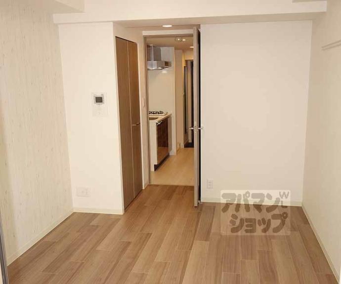 【プレサンスＴＨＥ　ＫＹＯＴＯ　彩美】間取