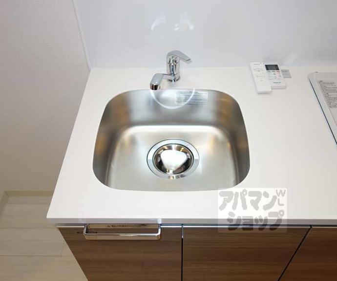 【プレサンスＴＨＥ　ＫＹＯＴＯ　彩美】間取