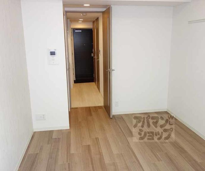 【プレサンスＴＨＥ　ＫＹＯＴＯ　彩美】間取