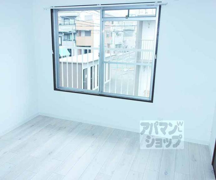 【エル・セレーノ西大路】間取