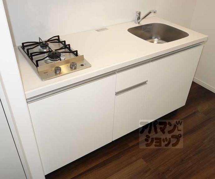 【メゾン・トラスト京都梅小路公園】間取