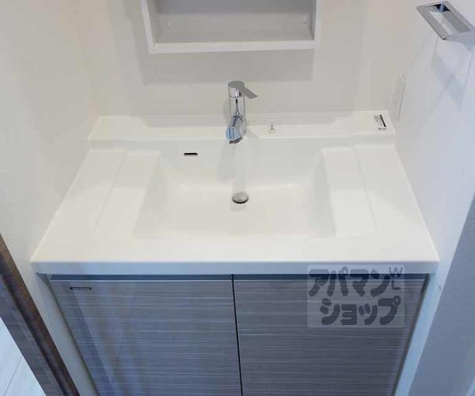 【クリスタルグランツ京都西大路】間取