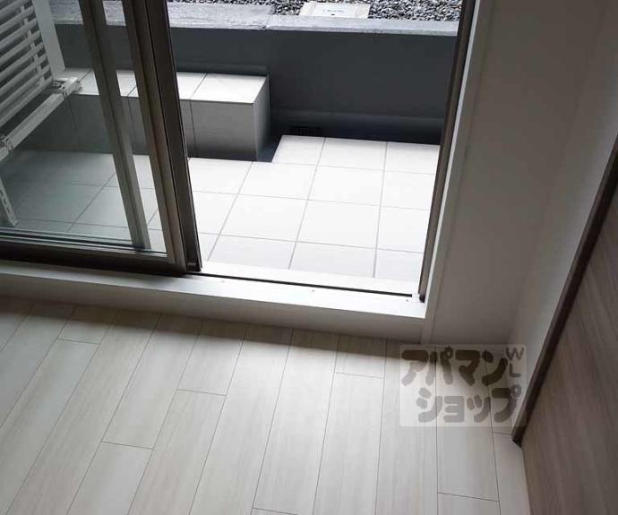 【クリスタルグランツ京都西大路】間取