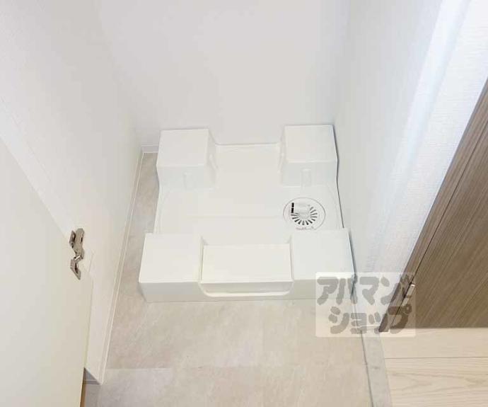 【エスプレイス京都RAKUNAN】間取