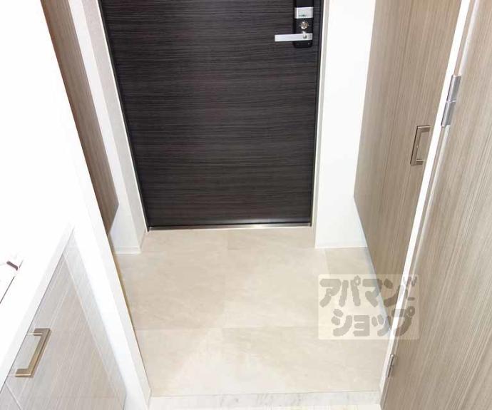 【エスプレイス京都RAKUNAN】間取