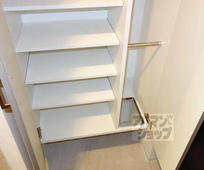 【エスプレイス京都RAKUNAN】間取