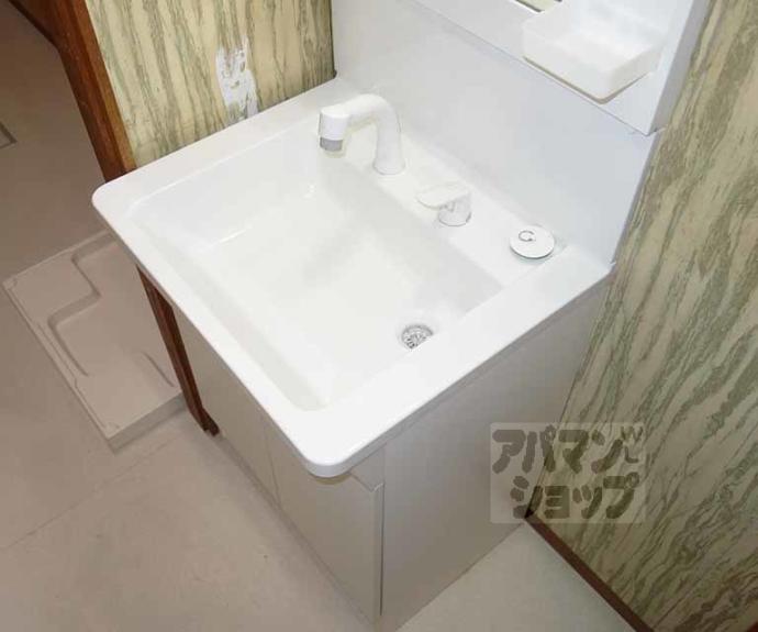 【東山王町貸家】間取