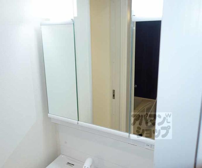 【天使ＥｉＧＨＴ　ＲｏｏＭ】間取