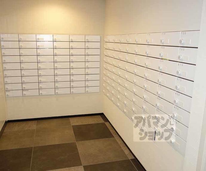 【プレサンスロジェ京都西大路】間取