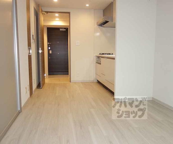 【プレサンスロジェ京都西大路】間取