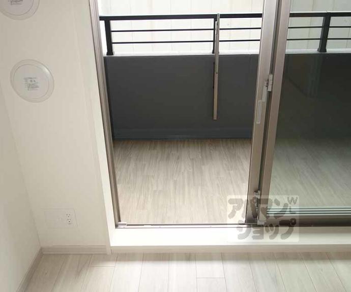 【プレサンスロジェ京都西大路】間取