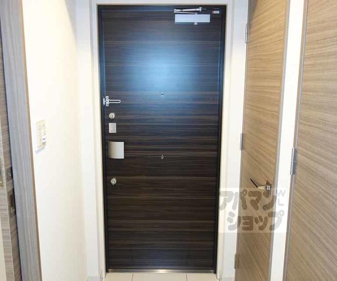 【プレサンスロジェ京都西大路】間取