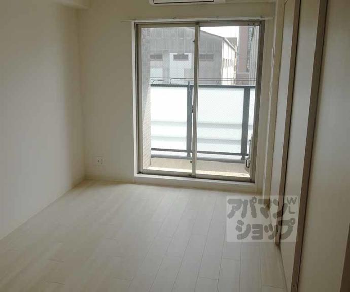 【プレサンスＴＨＥ　ＫＹＯＴＯ　粋都】間取