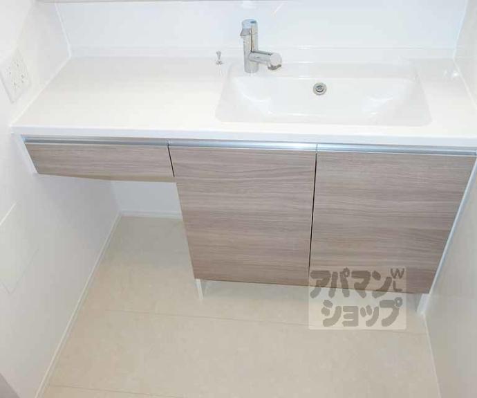 【グランスタ花山】間取