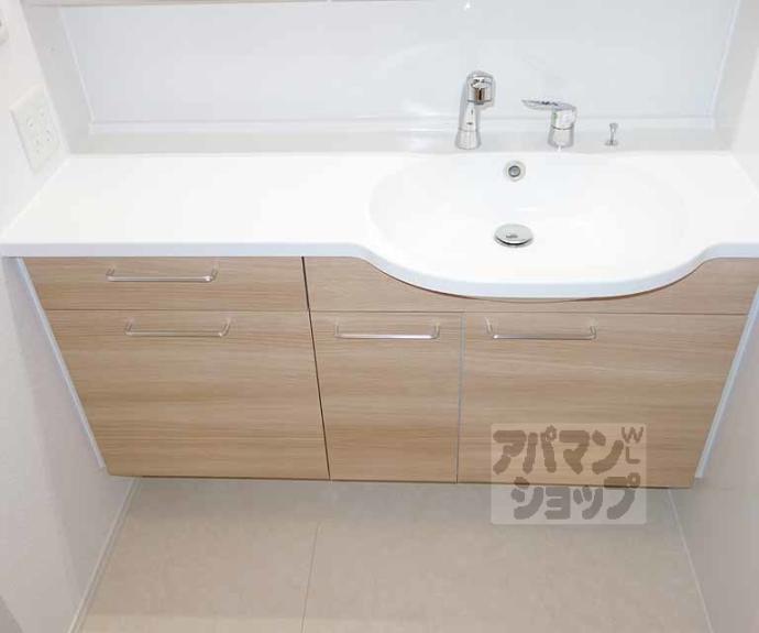 【グランスタ花山】間取