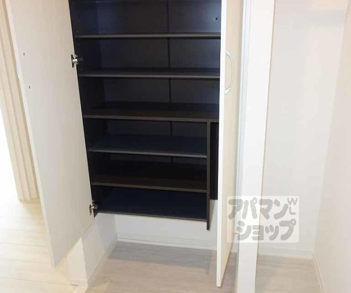 【グランスタ花山】間取