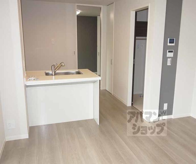 【シャーメゾン東久世】間取