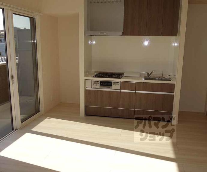 【Ｃｏｚｙ　Ｃｏｔｅ　上鳥羽】間取