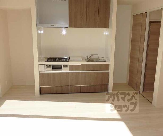 【Ｃｏｚｙ　Ｃｏｔｅ　上鳥羽】間取