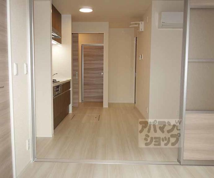 【Ｃｏｚｙ　Ｃｏｔｅ　上鳥羽】間取