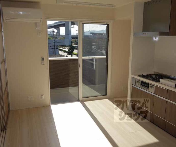 【Ｃｏｚｙ　Ｃｏｔｅ　上鳥羽】間取