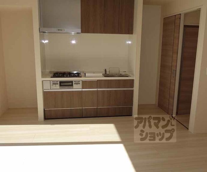 【Ｃｏｚｙ　Ｃｏｔｅ　上鳥羽】間取