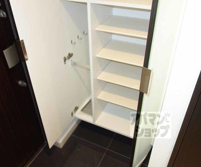 【ベラジオ雅び烏丸十条】間取