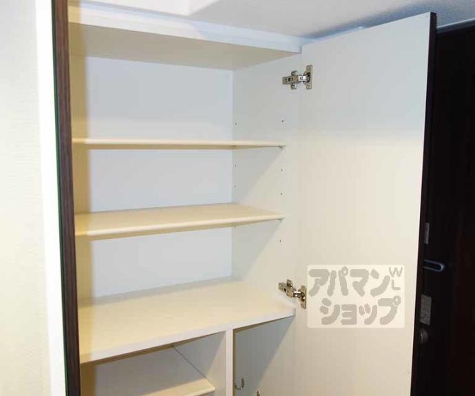 【ベラジオ雅び烏丸十条】間取