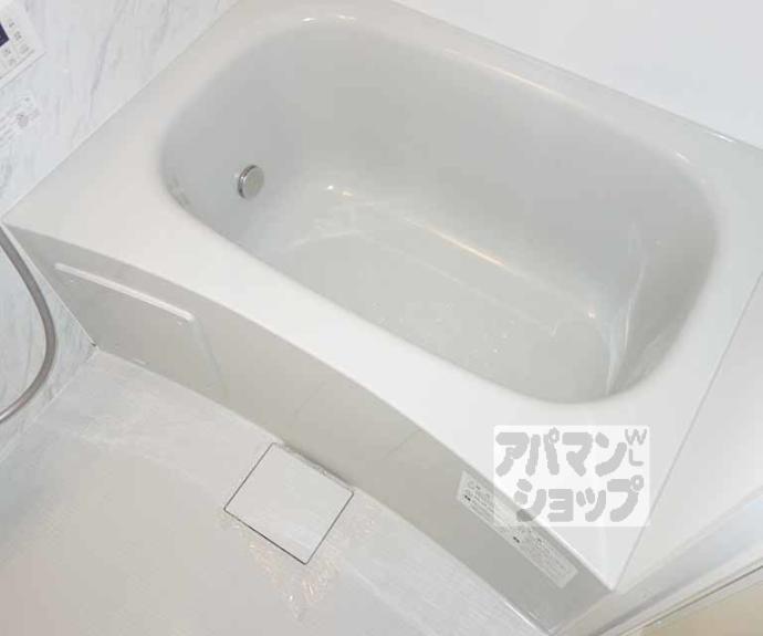 【新コゥジィーコート烏丸】間取