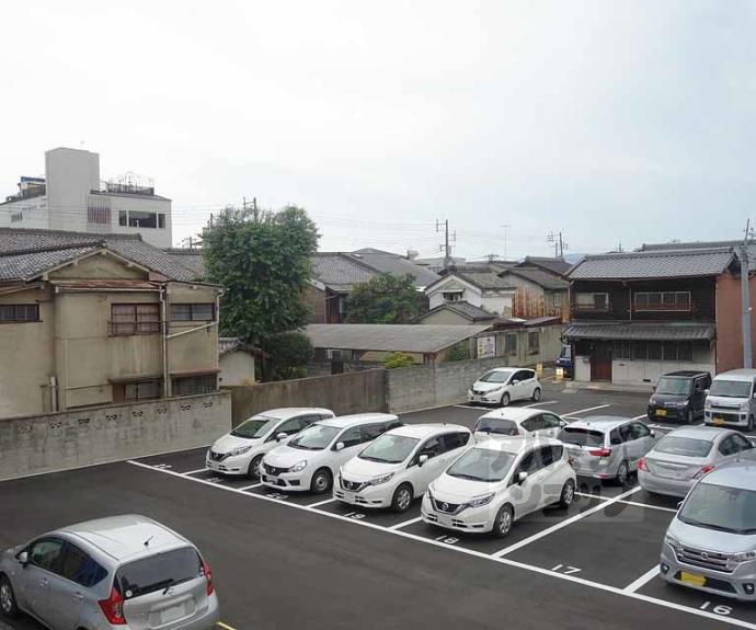 【新コゥジィーコート烏丸】間取