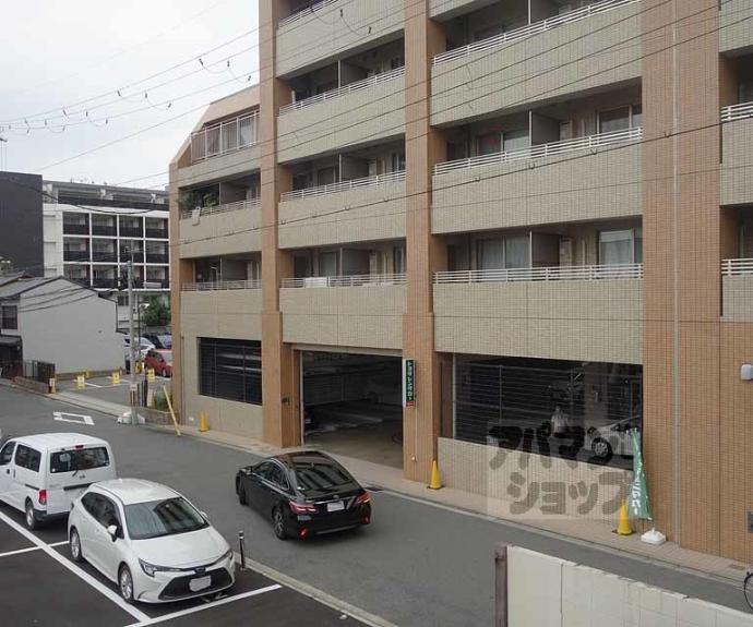 【新コゥジィーコート烏丸】間取