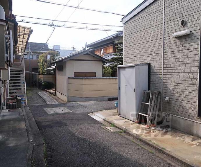 【福稲下高松町１２－１９貸家】間取
