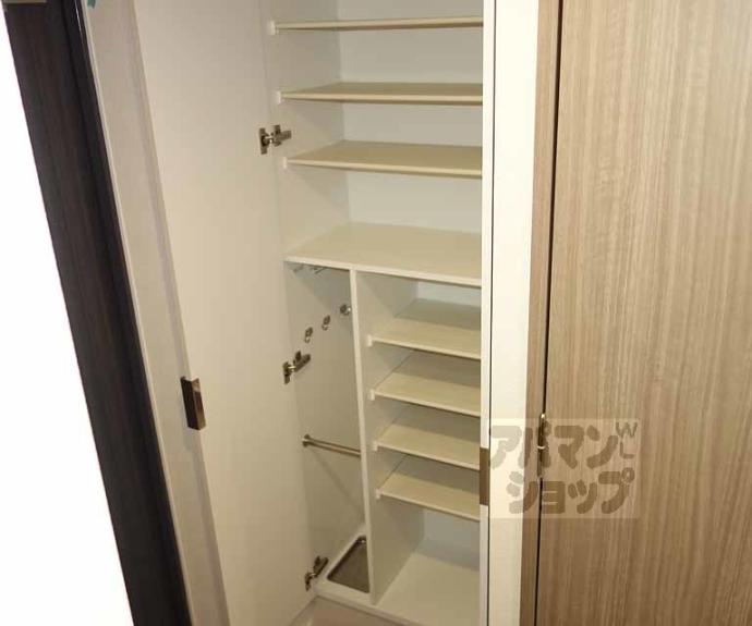 【プレサンス　ＴＨＥ　ＫＹＯＴＯ東福寺　ＥＡＳＴ】間取