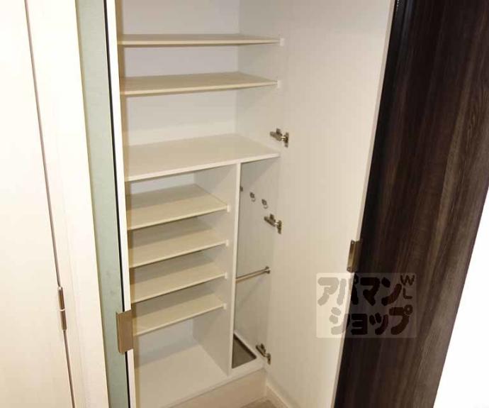 【プレサンス　ＴＨＥ　ＫＹＯＴＯ東福寺　ＷＥＳＴ】間取