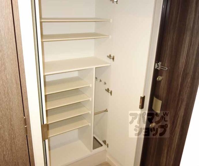 【プレサンス　ＴＨＥ　ＫＹＯＴＯ東福寺　ＷＥＳＴ】間取