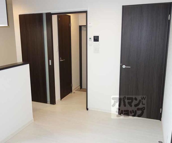 【Ｒ－ｓｍａｒｔ山科】間取