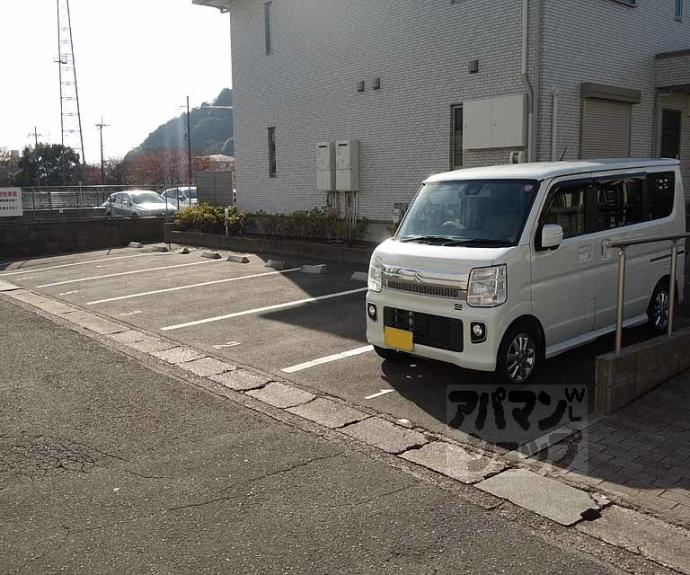 【エルメゾン山科小野B棟】間取