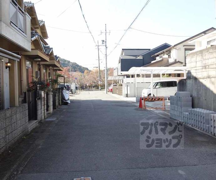 【エルメゾン山科小野B棟】間取